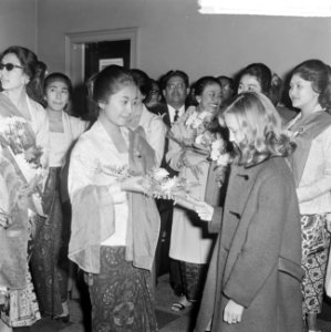 Indonesische dansgroep in ons land, Bestanddeelnr 917-0883