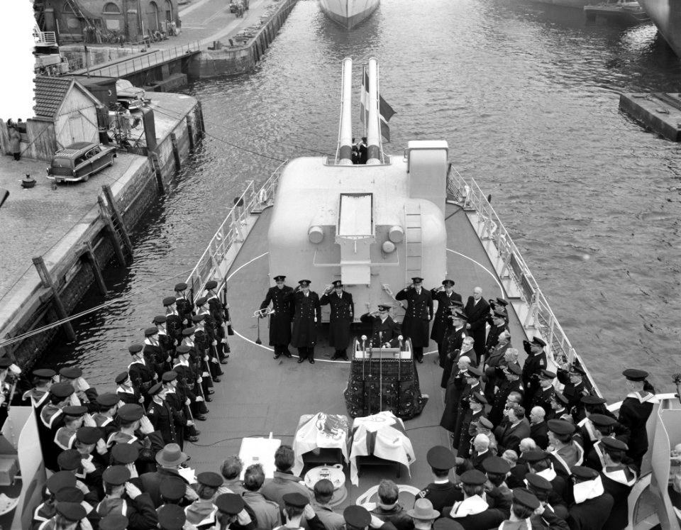 Indienststelling Hr. Ms. Onderzeebootjager Limburg bij De Schelde Vlissingen, Bestanddeelnr 908-1150