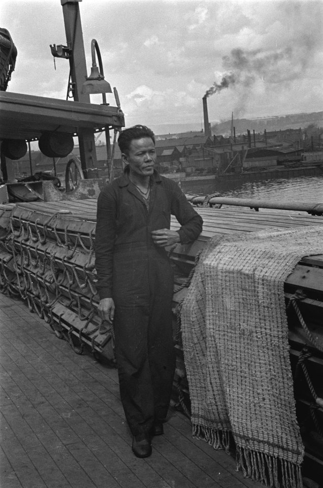 Indonesisch bemanningslid van Nederlands koopvaardijschip, Bestanddeelnr 935-2879