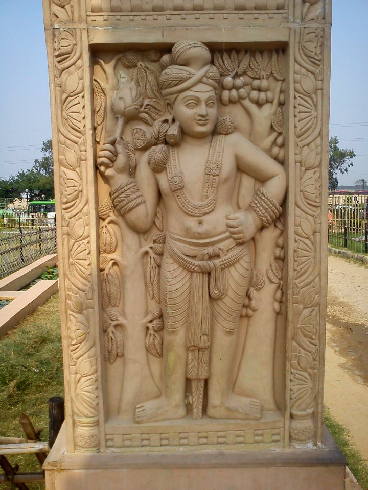IndraprasthaPark-Stupa-3