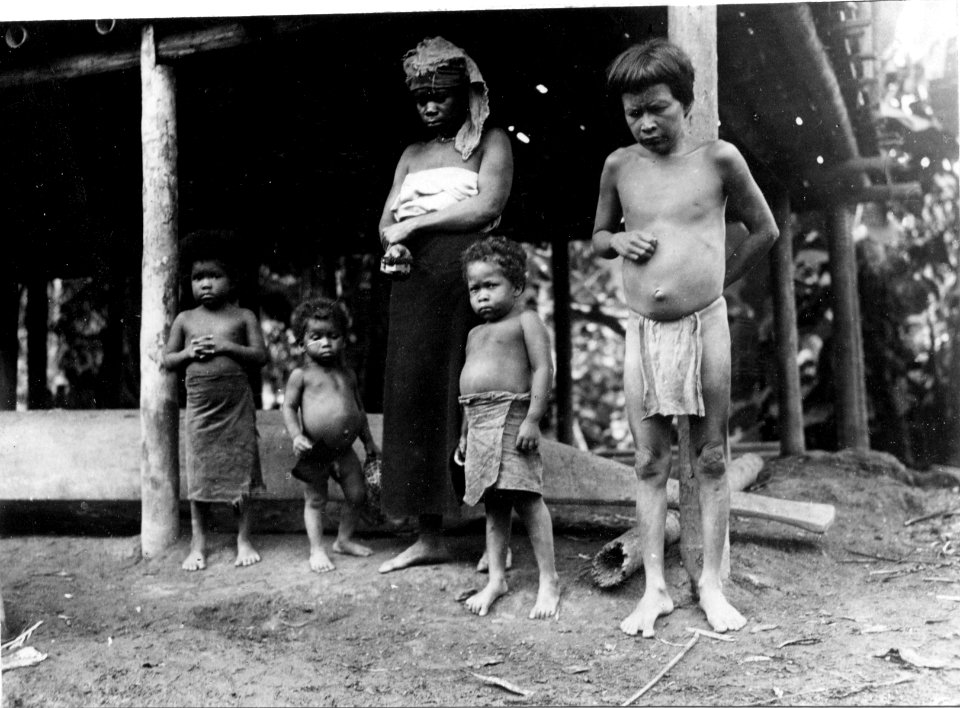 Indian som lever med en negress, vilket är mycket sällsynt. Chocó. Colombia - SMVK - 004195