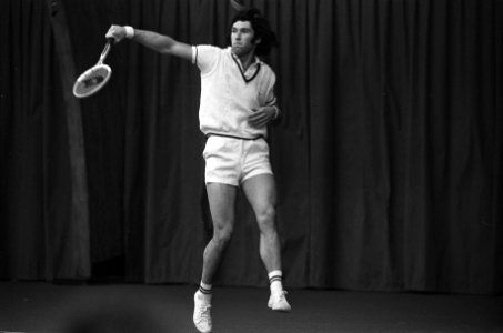 Indoor tenniskampioenschappen in Amsterdam, Jan Hordijk in aktie, Bestanddeelnr 926-2457