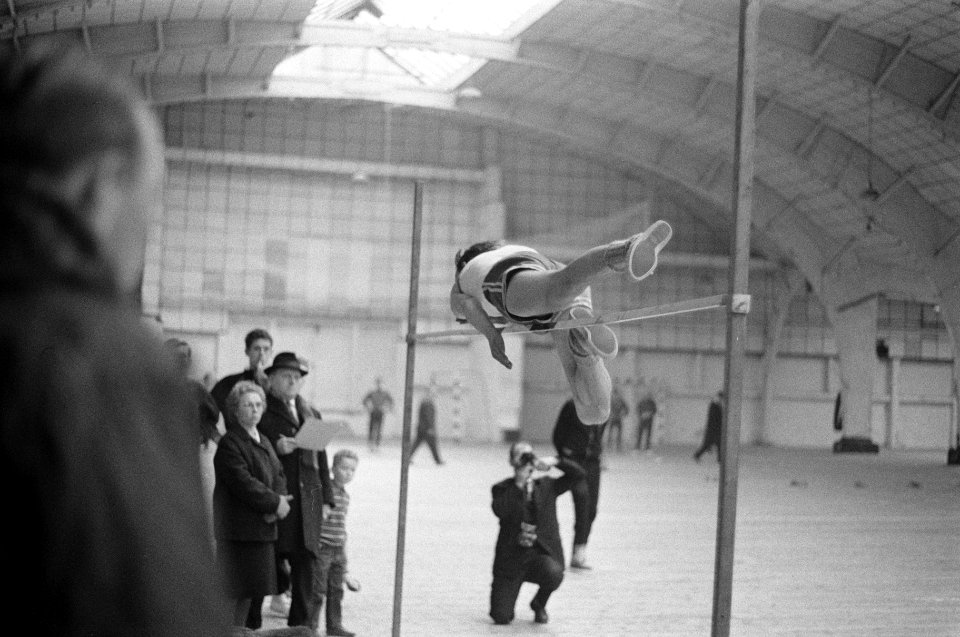 Indooratletiek, (20) Eef Kamerbeek , (12) Krikke, Bestanddeelnr 916-2121