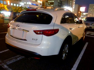 Infiniti FX37 (S51) at night rear