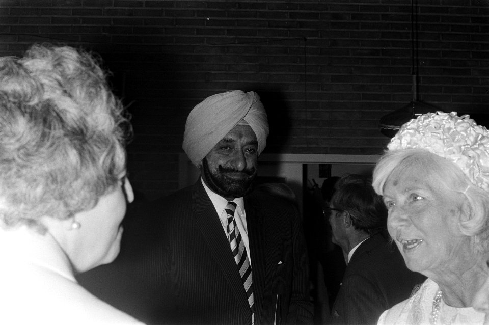 Indiase en Nederlandse deelnemers en bezoekers van de expositie, Bestanddeelnr 925-6838