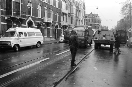 Indonesisch Consulaat in Amsterdam (tweede dag) door gewapende Molukkers bezet , Bestanddeelnr 928-3103
