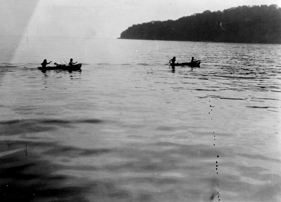 Indianer på fiske och jakttur mot Cabo Corrientes. Foto, Sigvald Linné 1927 - SMVK - 004309