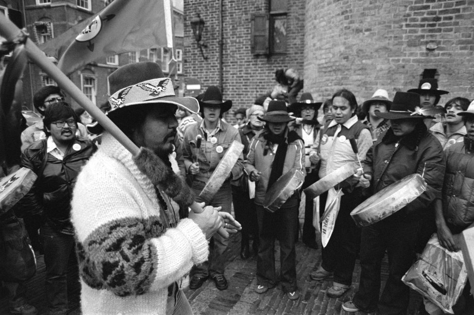 Indianen, demonstraties, Bestanddeelnr 931-7964