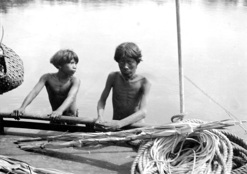 Indianer som besöka kostern Olga . Darién, Sambú River. Panama - SMVK - 004125