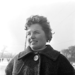 In Vries (Drenthe) hardrijderij voor vrouwen, mevrouw Venekamp Tienkamp (kop), Bestanddeelnr 916-0817