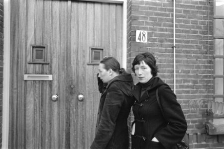 In verband met hongerstaking Ier Patrick Gallagher, bezoek mevrouw Gallagher (r), Bestanddeelnr 929-4300