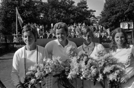 Internationale tenniskampioenschappen te Hilversum, vln C Sandberg, B Stove , Bestanddeelnr 924-7783