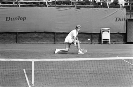 Internationale tenniskampioenschappen te Hilversum, nr 1 19 Betty Stove in acti, Bestanddeelnr 924-7815