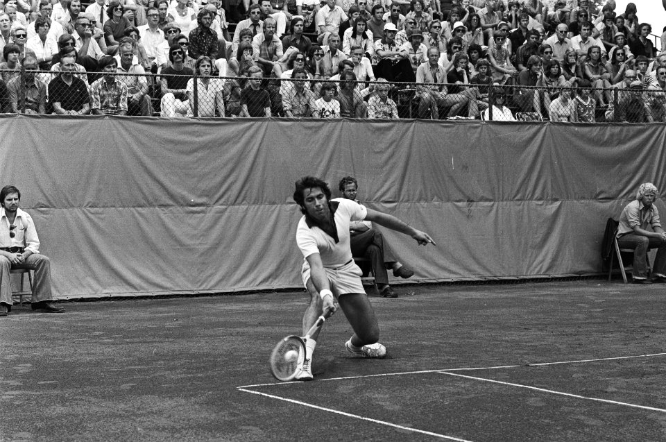 Internationale tenniskampioenschappen Melkhuisje, Santana in aktie, Bestanddeelnr 928-6960