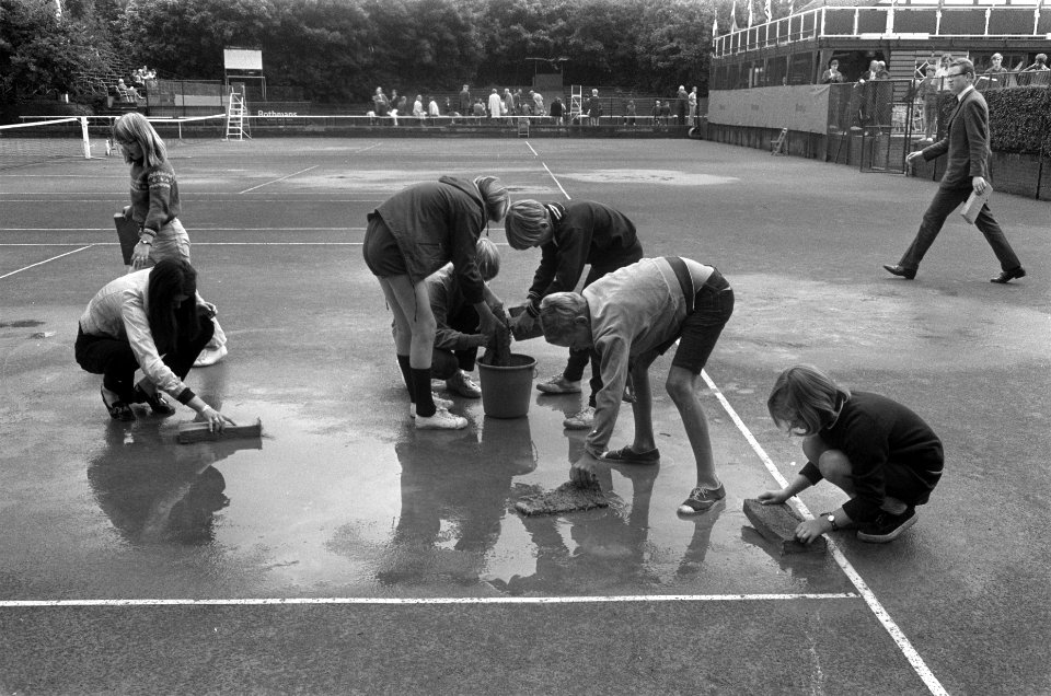 Internationale tenniskampioenschappen te Hilversum ( t Melkhuisje ) de baan wor, Bestanddeelnr 923-7098