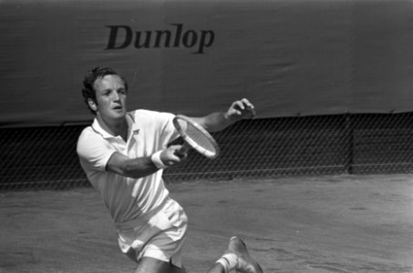 Internationale tennistoernooi in Hilversum ( t Melkhuisje Tom Okker in aktie, Bestanddeelnr 923-7150