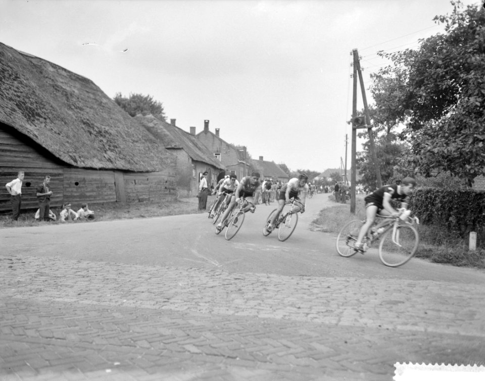 Internationale wielercriterium De acht van Chaam, Bestanddeelnr 911-4762