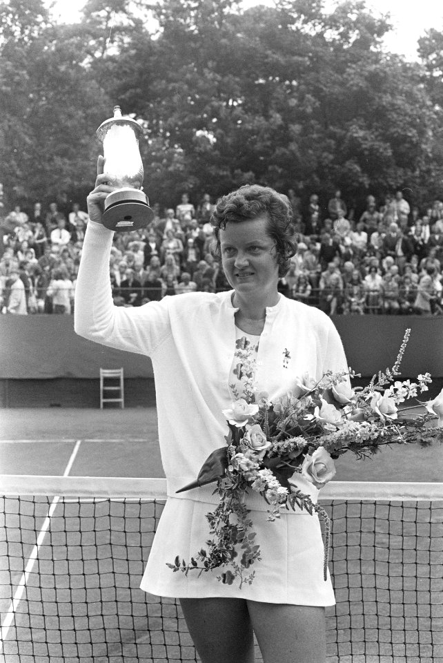 Internationale tenniskampioenschappen Melkhuisje te Hilversum, Betty Stöve met b, Bestanddeelnr 925-7748