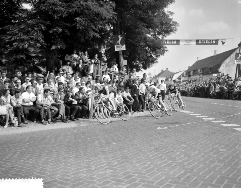 Internationale wielercriterium De acht van Chaam, Bestanddeelnr 911-4765