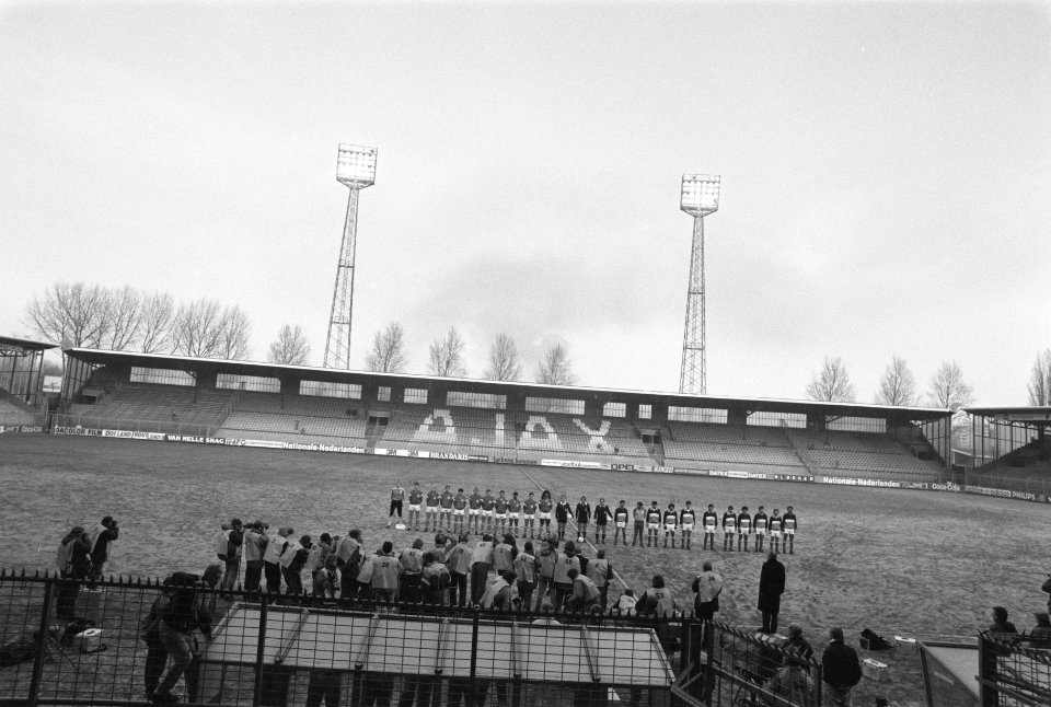 Interland Nederland tegen Cyprus 4-0, zonder publiek in Ajaxstadion, Bestanddeelnr 934-1475