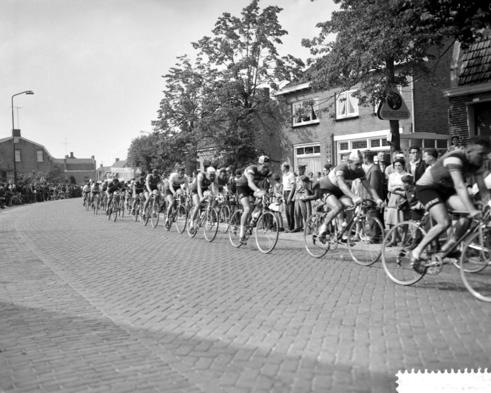 Internationale wielercriterium De acht van Chaam, Bestanddeelnr 911-4767