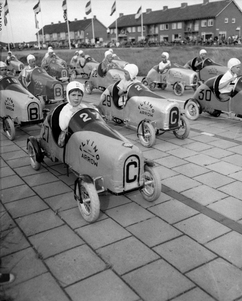Internationale trapautoraces in Noordwijk aan Zee, Bestanddeelnr 909-7780