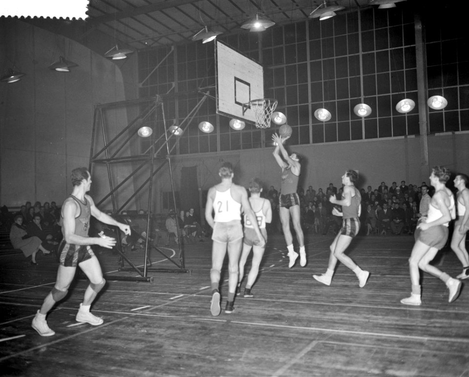 Internationaal Basketballtoernooi in de Apollohal te Amsterdam, Bestanddeelnr 910-0565