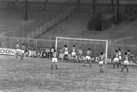Interland Nederland tegen Cyprus 4-0, zonder publiek in Ajaxstadion vreugde na , Bestanddeelnr 934-1476