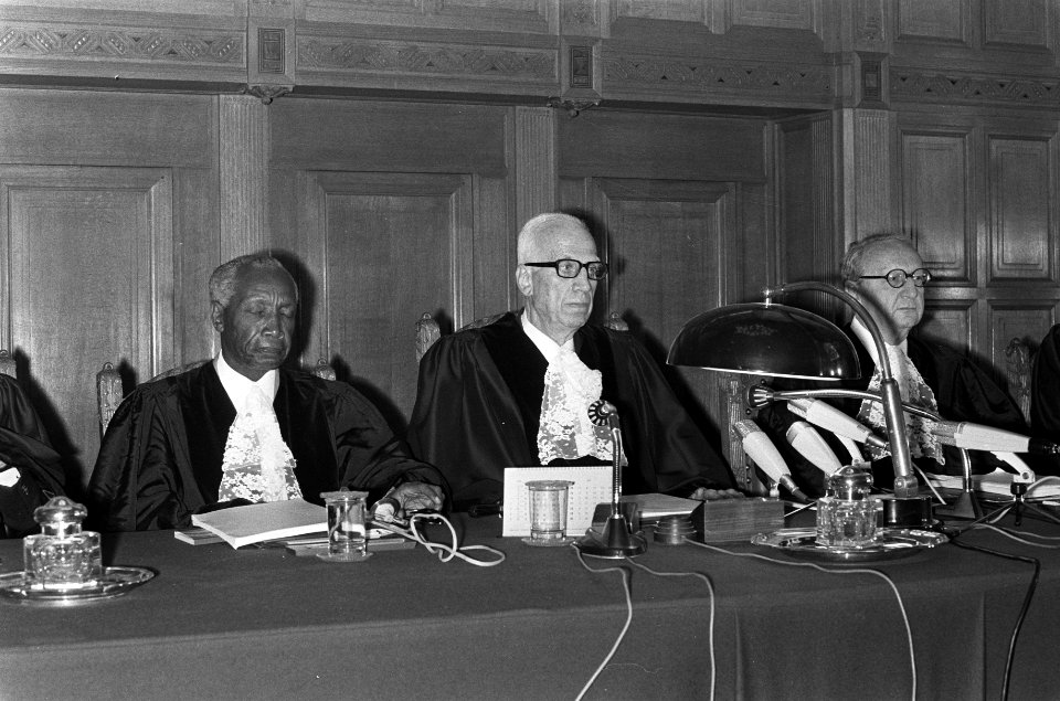 Internationaal Hof van Justitie te Den Haag doet uitspraak over klacht van Austr, Bestanddeelnr 926-4999