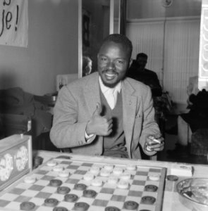 Internationaal damtoernooi in Amsterdam Baba Sy, Bestanddeelnr 913-3633