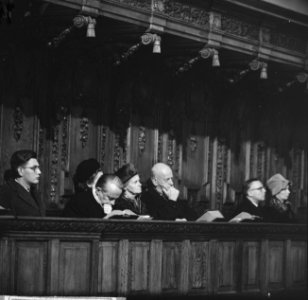 Interkerkelijke dienst te Den Haag , mr. J.A. Jonkman echtgenote en Commissaris , Bestanddeelnr 914-5582