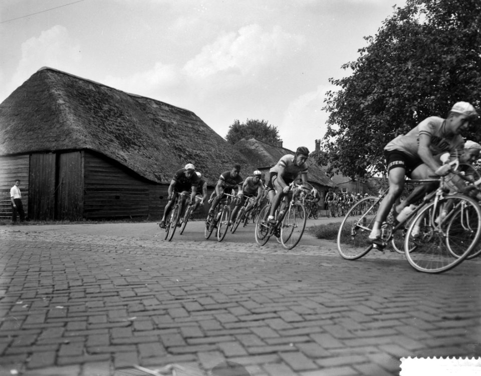 Internationale wielercriterium De acht van Chaam, Bestanddeelnr 911-4770