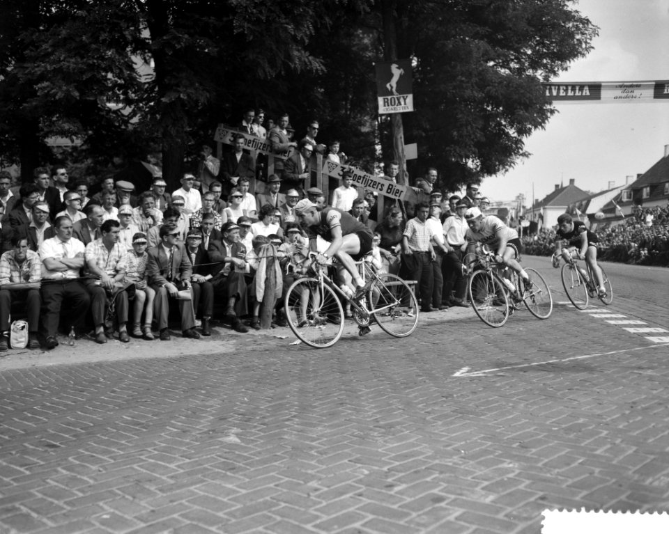 Internationale wielercriterium De acht van Chaam, Bestanddeelnr 911-4763