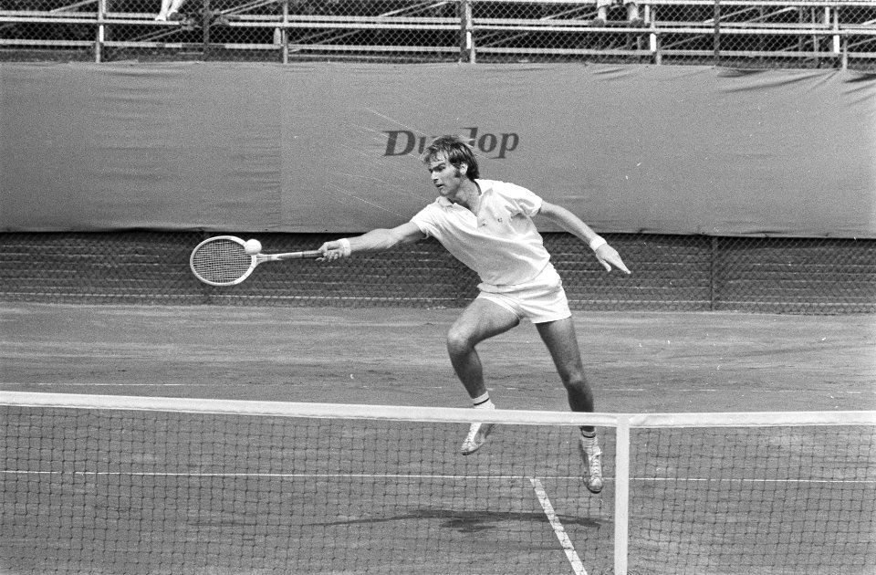 Internationale tenniskampioenschappen bij Melkhuisje te Hilversum, Fred Hemmes i, Bestanddeelnr 924-7658