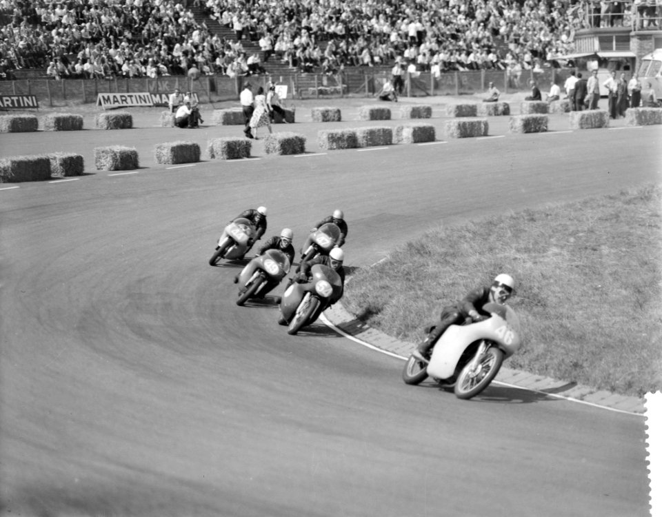 Internationale motor en zijspanraces op het circuit van Zandvoort, Bestanddeelnr 910-3586