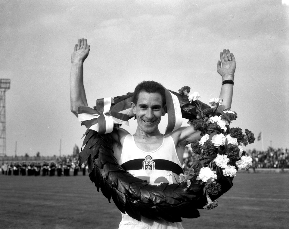 Internationale marathonloop te Enschede, Van der Driesse (België), Bestanddeelnr 918-1160