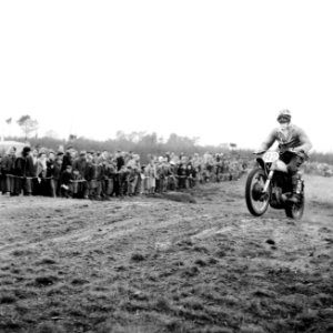 Internationale Motor- en terreinwedstrijden te Boekel. Tweede S. Lundin (Zweden), Bestanddeelnr 934-5859