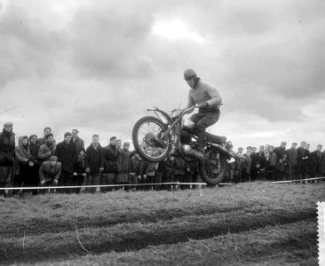 Internationale motorcross in Gemert (Noord-Brabant), Bestanddeelnr 910-1704