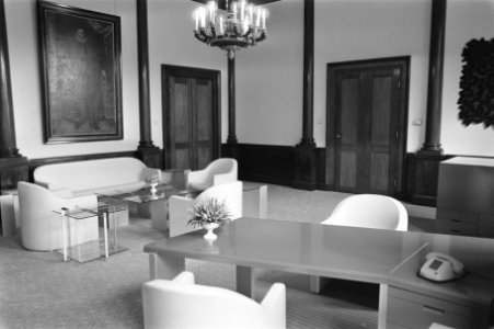 Interieurs van gerestaureeerd Paleis Noordeinde werkkamer van de Koningin, Bestanddeelnr 933-0699