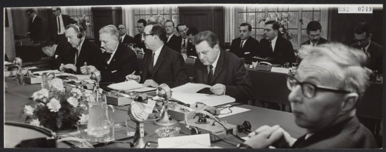 Internationale organisaties, vergaderingen, ministers, MINISTERIES, Bestanddeelnr 092-0749