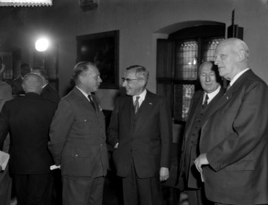 Internationale Conferentie voormalig verzet in de rolzaal Den Haag, Bestanddeelnr 910-6307