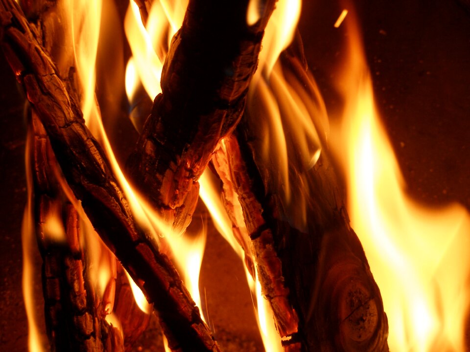 Campfire fire burn