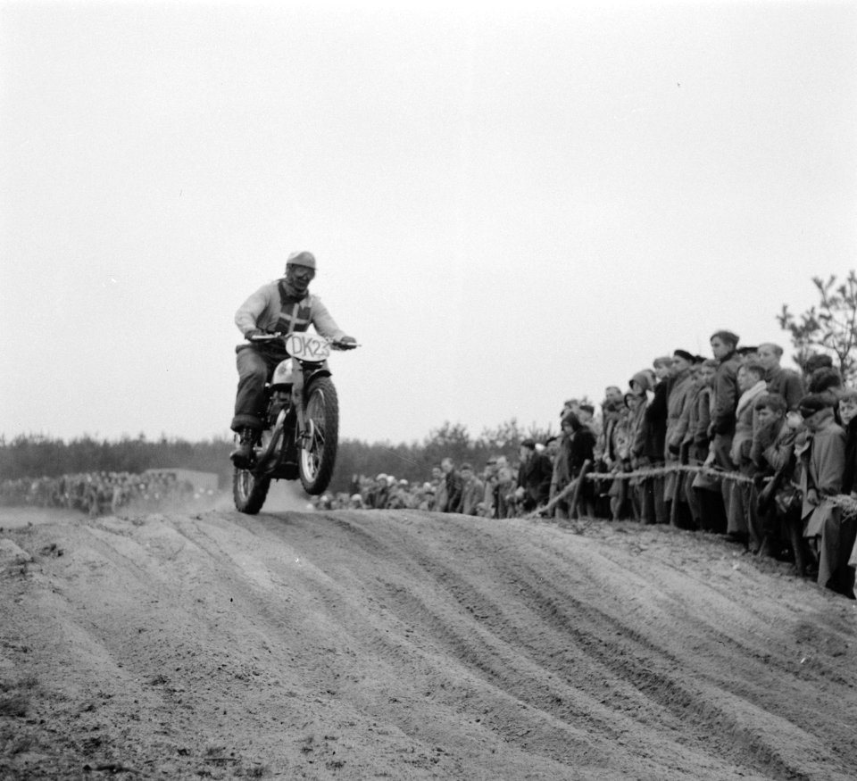 Internationale Motor- en terreinwedstrijden te Boekel Achtste B Rasbro (Denema, Bestanddeelnr 907-6726