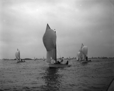 Internationale Hollandweek 1958 op de Loosdrechtse plassen , wedstrijden in de v, Bestanddeelnr 909-7626