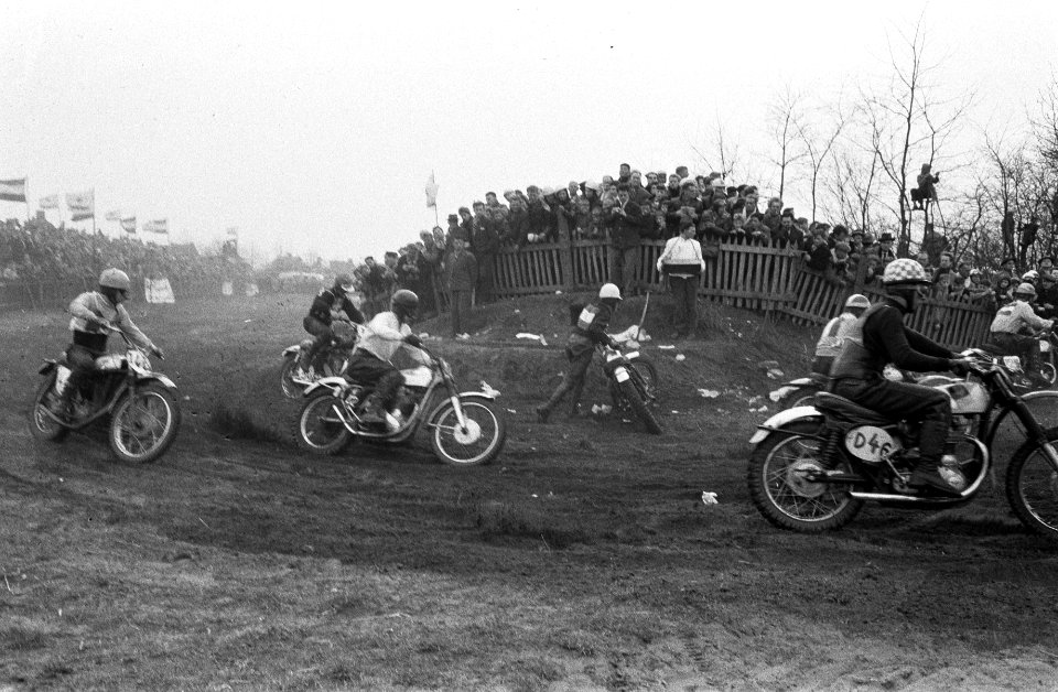 Internationale motorcross op het circuit De Hoef te St Anthonis, Bestanddeelnr 912-2072