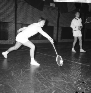 Internationale Badminton kampioenschappen te Haarlem, kampioen bij de dames de E, Bestanddeelnr 918-7738