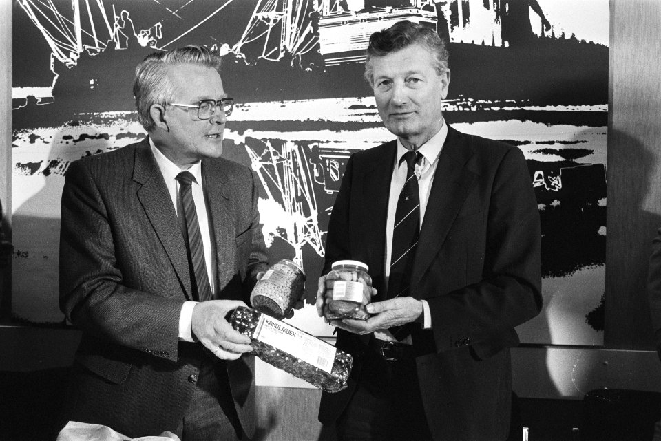 Introductie van de voedingswaardewijzer in Den Haag. Prof. ir. B. Krol, voorzitt, Bestanddeelnr 932-3781