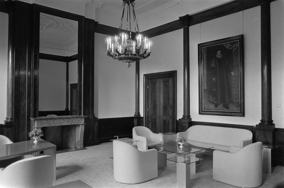 Interieurs van gerestaureeerd Paleis Noordeinde werkkamer van de Koningin, Bestanddeelnr 933-0700