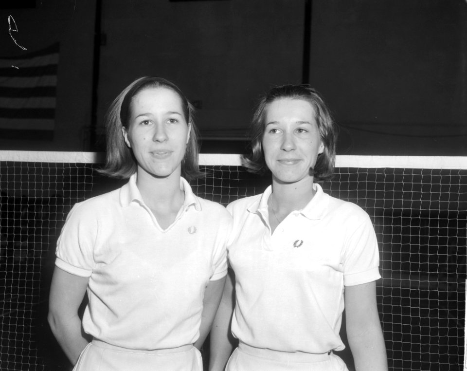 Internationale badmintonkampioenschappen te Haarlem, de Deense zusjes Anne en Be, Bestanddeelnr 917-4264