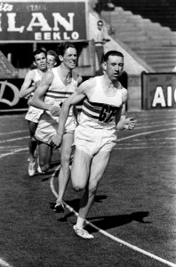 Internationale atletiekwedstrijden Benelux tegen Engeland Gent, de 800 meter, de, Bestanddeelnr 916-5194
